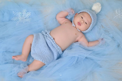 天长摸孕妇肚子沾喜气